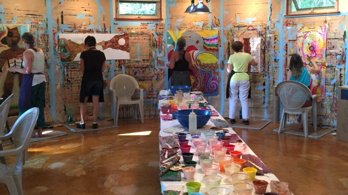 Painting in the Hui Ho'olana yurt on Moloka'i | The Painting Experience Blog